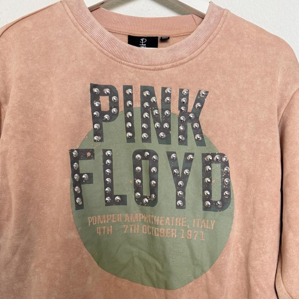 Pink Floyd Pompeii 1971 Studded Acid Wash Graphic Sweatshirt Pink S
